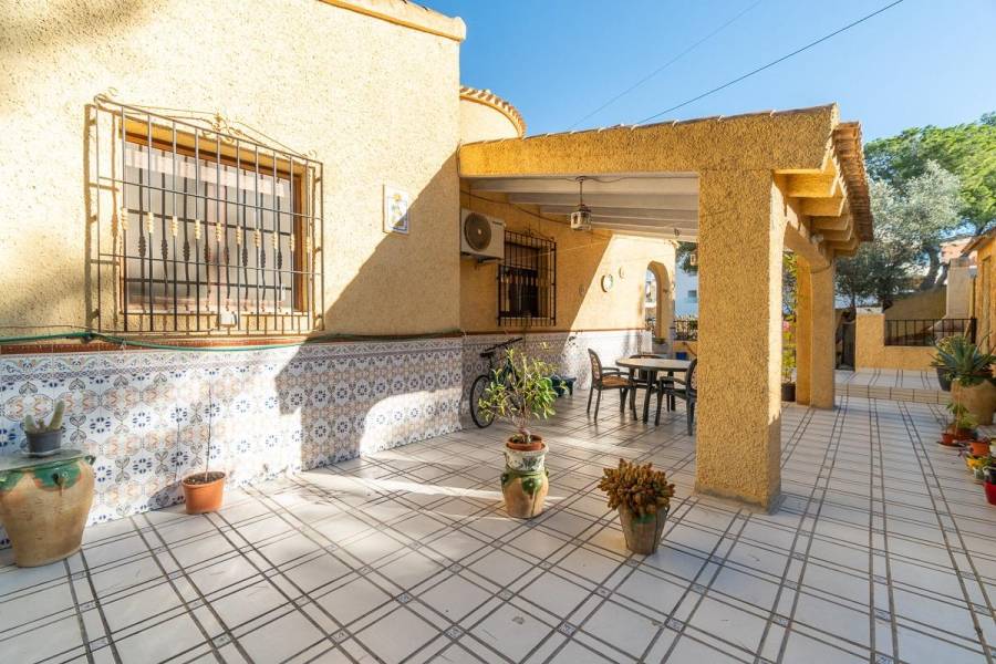 Venta - Chalet - Villamartin - Orihuela Costa