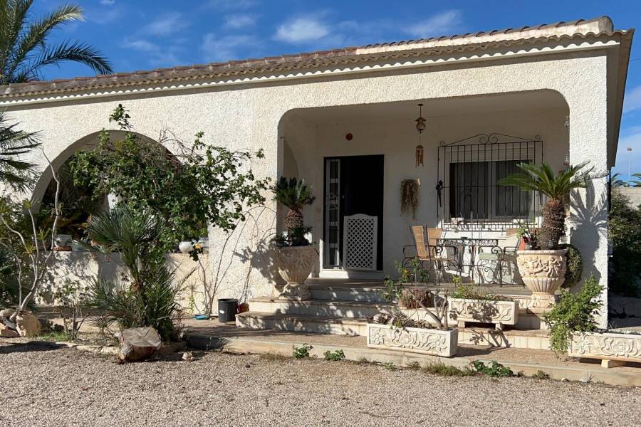 Sale - Single family house - Campoamor - Orihuela Costa