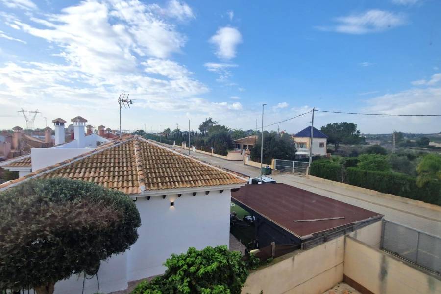 Venta - Casa Tipo Dúplex - La herrada - Los Montesinos