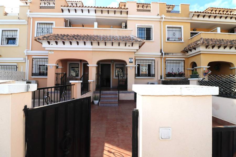 Sale - Terraced house - Aguas nuevas 1 - Torrevieja