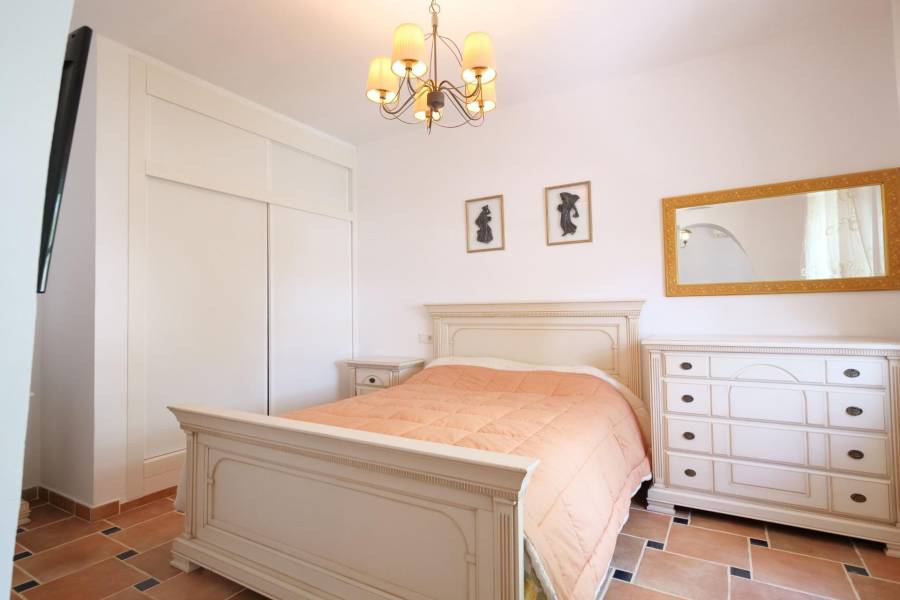 Venta - Chalet - Los balcones - Torrevieja