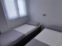 https://fotos15.apinmo.com/719/13659590/15-50.jpg