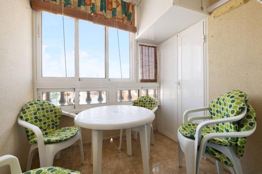 Venta - Apartamento - Playa de los locos - Torrevieja