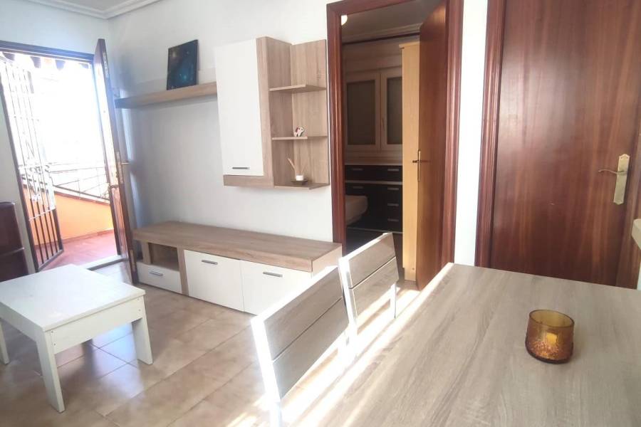 Sale - Bungalow Top Floor - Nueva Torrevieja - Torrevieja