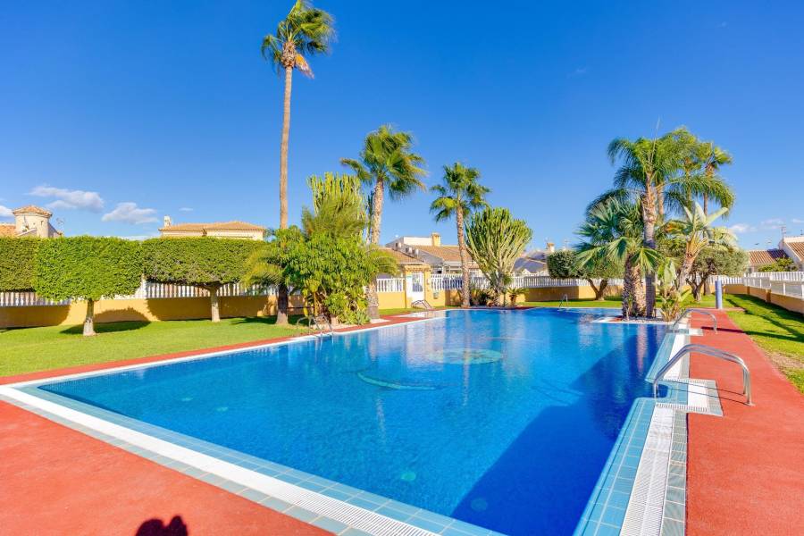 Vente - Maison mitoyenne - Aguas nuevas 2 - Torrevieja