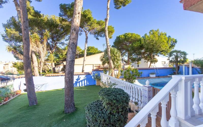 Villa - Venta - Los balcones - Torrevieja