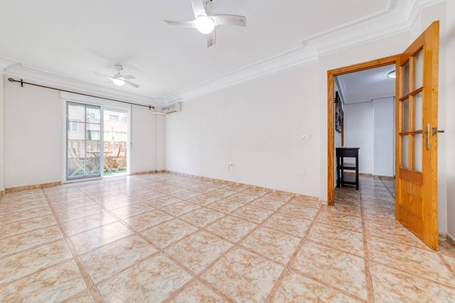 Sale - Apartment - Centro - Torrevieja