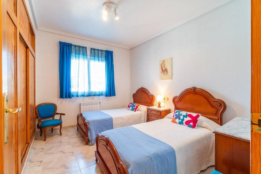 Venta - Chalet - Playa Flamenca - Orihuela Costa