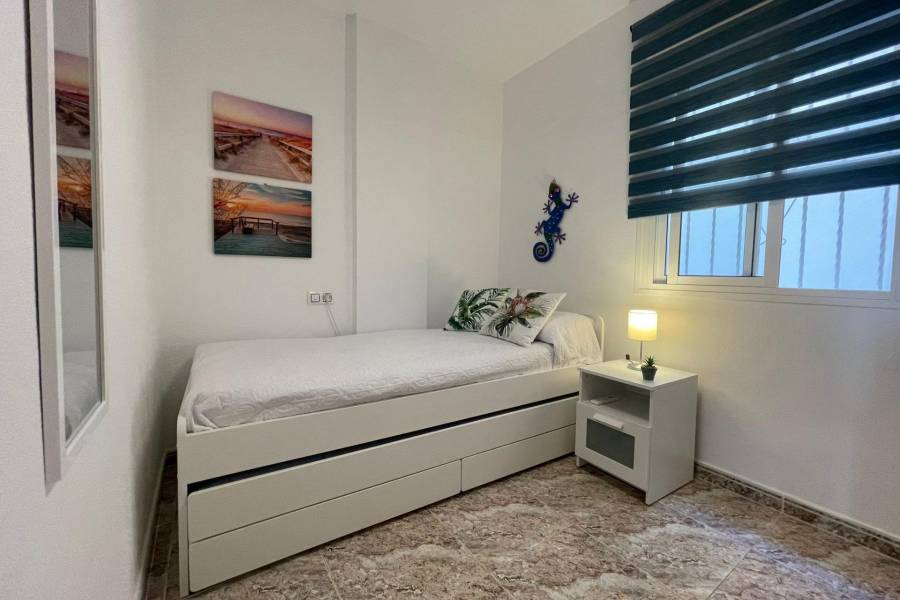 Sale - Ground floor apartment - La Zenia - Orihuela Costa