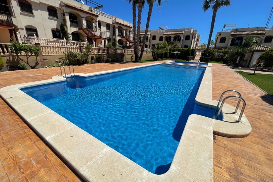 Venta - Bungalow - Aguas nuevas 1 - Torrevieja