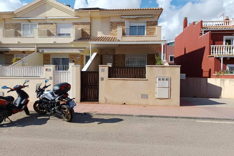 Casa Tipo Dúplex - Venta - zona san blas - Santiago de la ribera