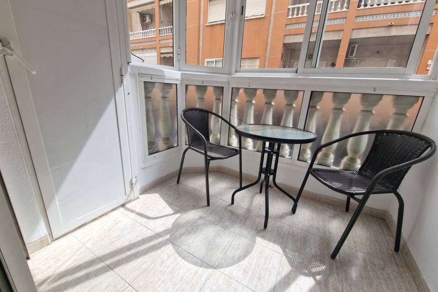 Sale - Apartment - Centro - Torrevieja