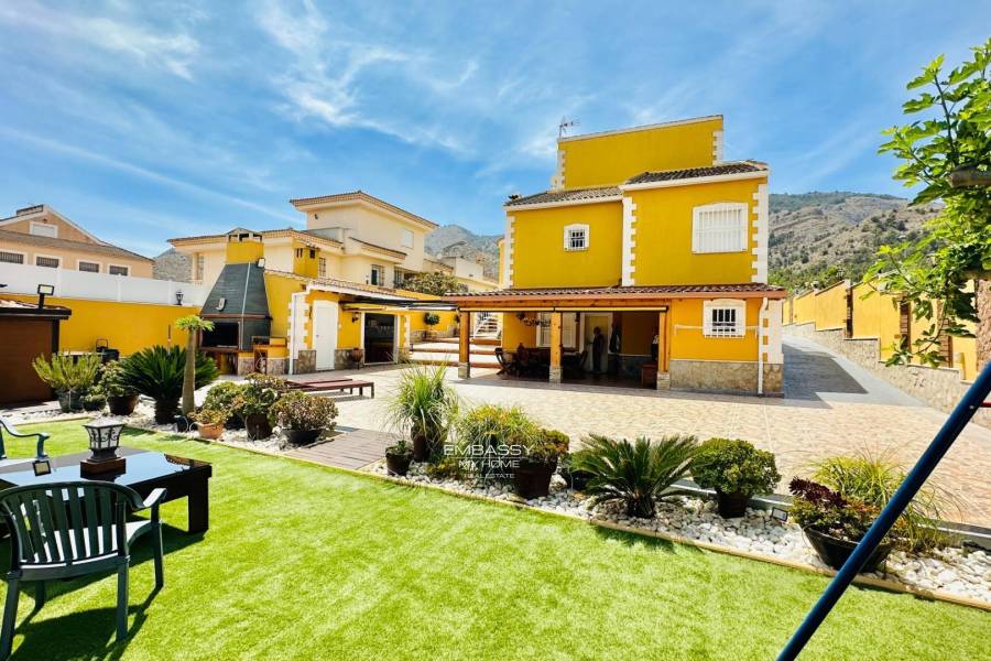 Sale - Villa - Urb. Montepinar - Orihuela