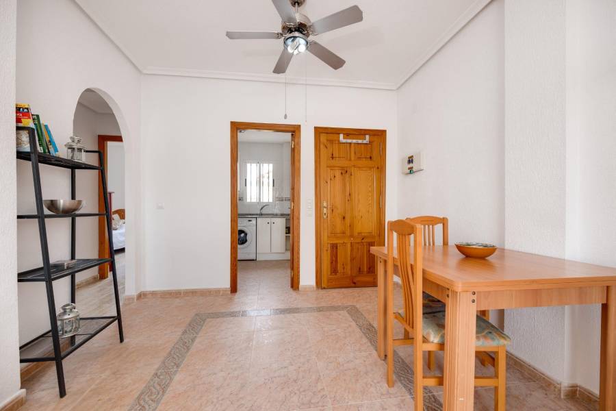 Vente - Bungalow Étage Haut - Aguas nuevas 2 - Torrevieja