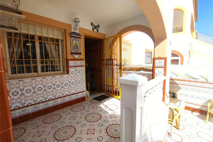 Vente - Bungalow Étage Bas - Torretas - Torrevieja