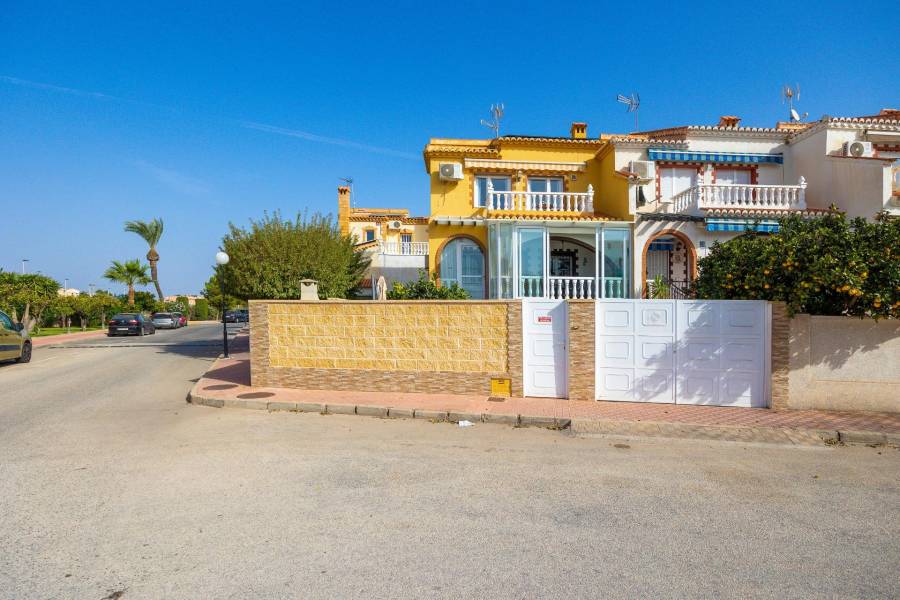 Sale - Terraced house - Torreta florida - Torrevieja