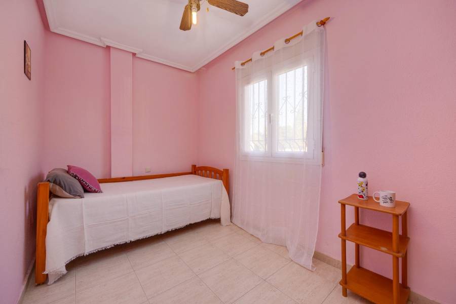 Sale - Bungalow Ground Floor - Aguas Nuevas - Torrevieja