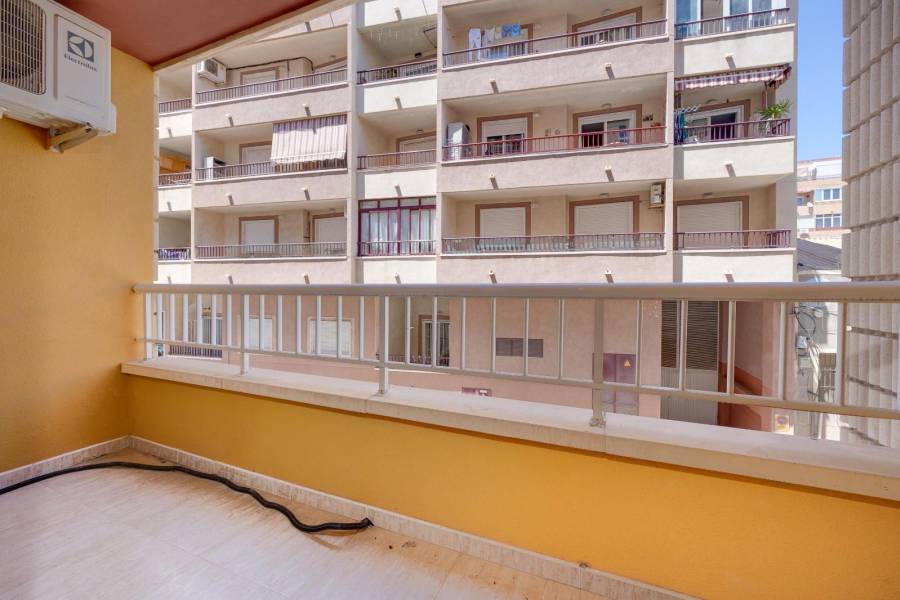 Sale - Apartment - Playa de los locos - Torrevieja