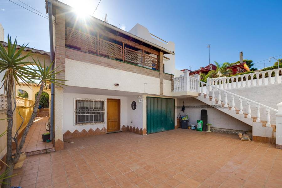 Venta - Chalet - Los balcones - Torrevieja