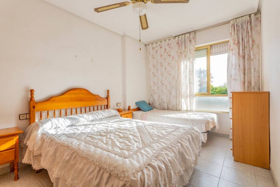 Sale - Apartment - La Mata - Torrevieja