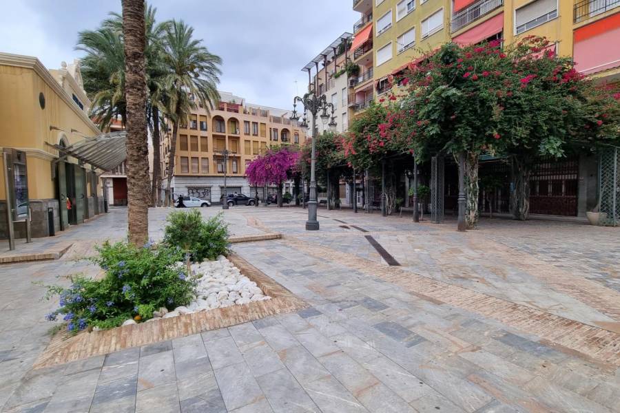 Vente - Local commercial - Zona Centro - Orihuela