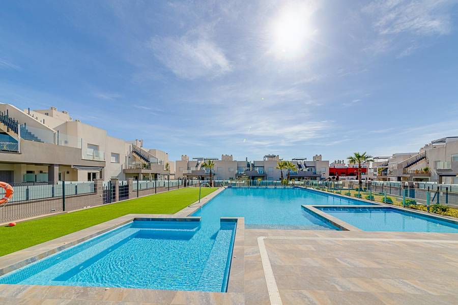 Sale - Bungalow - Sector 25 - Torrevieja