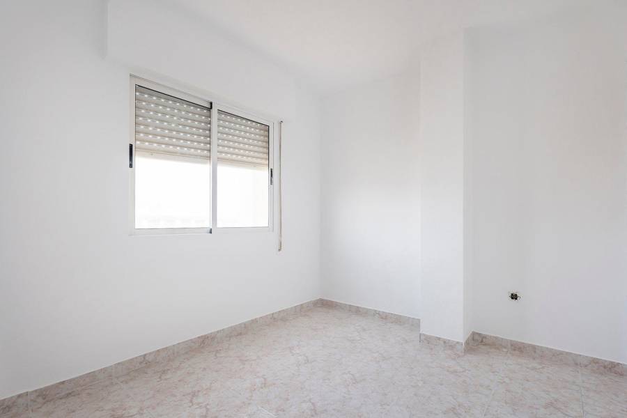 Venta - Apartamento - Estacion de autobuses - Torrevieja