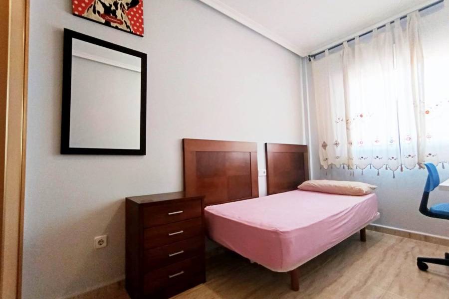 Sale - Terraced house - 200 m del mar - Santiago de la ribera