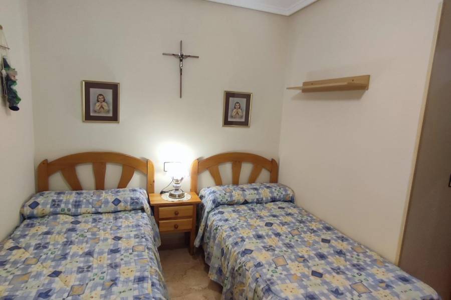 Vente - Bungalow Étage Bas - Torretas - Torrevieja