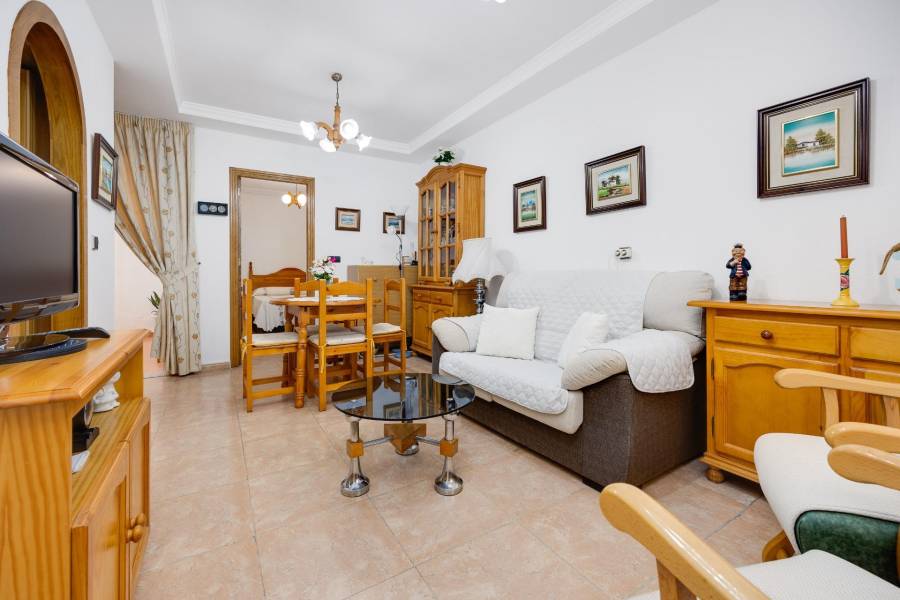 Sale - Ground floor apartment - Playa del cura - Torrevieja