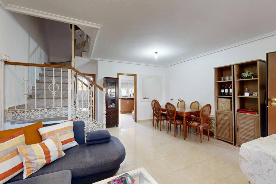 Venta - Chalet - Aguas nuevas 1 - Torrevieja