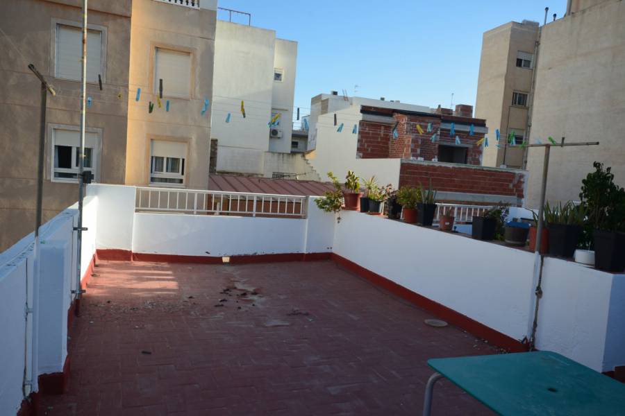 Venta - Casa de Pueblo - Centro - Torrevieja