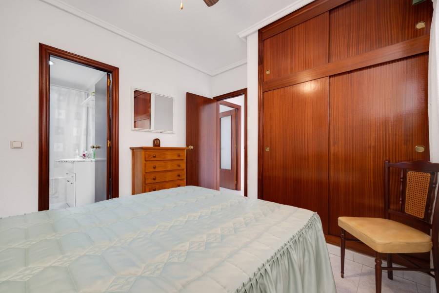 Sale - Apartment - Centro - Torrevieja