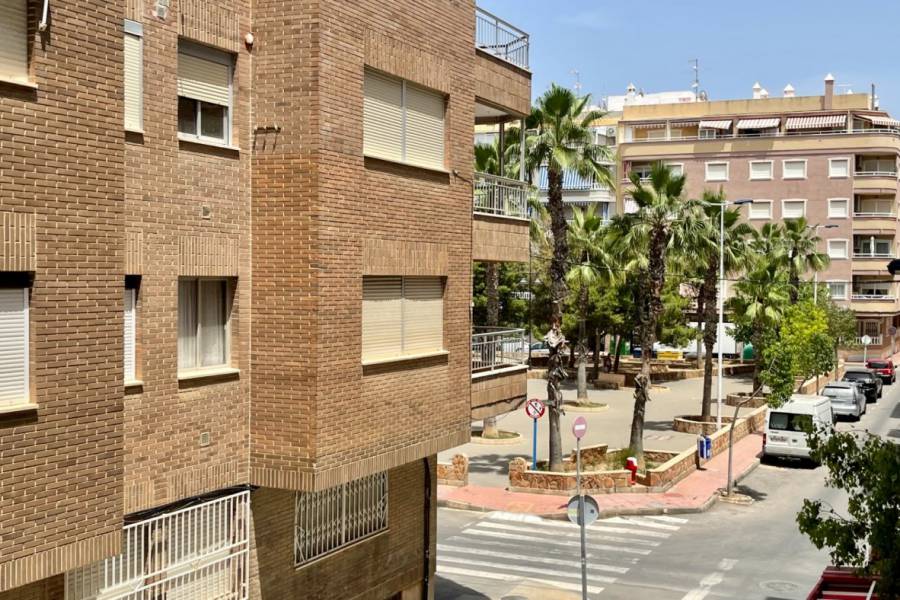 Venta - Apartamento - Playa del cura - Torrevieja
