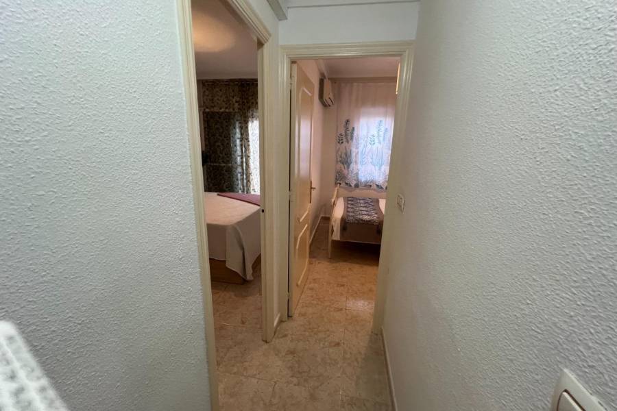 Vente - Bungalow Étage Bas - Nueva Torrevieja - Torrevieja