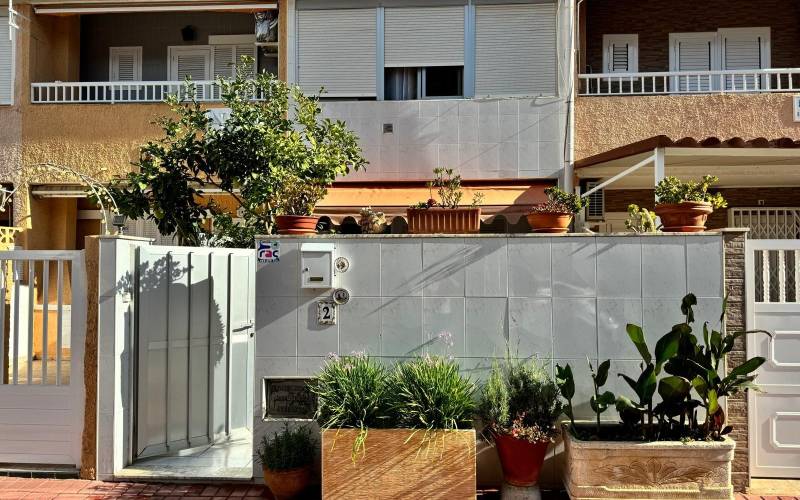 Casa Tipo Dúplex - Venta - Playa de los Naufragos - Torrevieja
